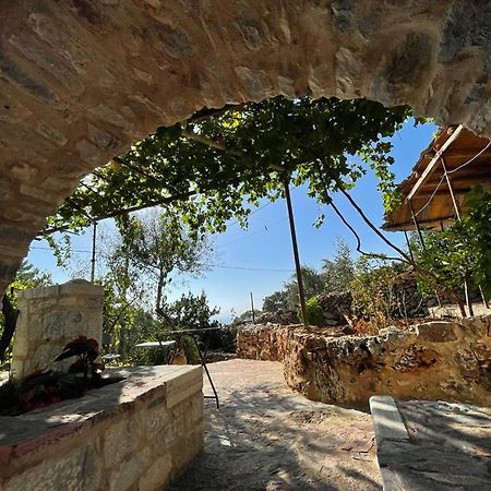 Find Your Peace In A Traditional Country House!! Lagia Bagian luar foto