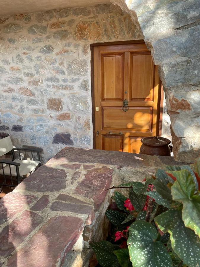 Find Your Peace In A Traditional Country House!! Lagia Bagian luar foto