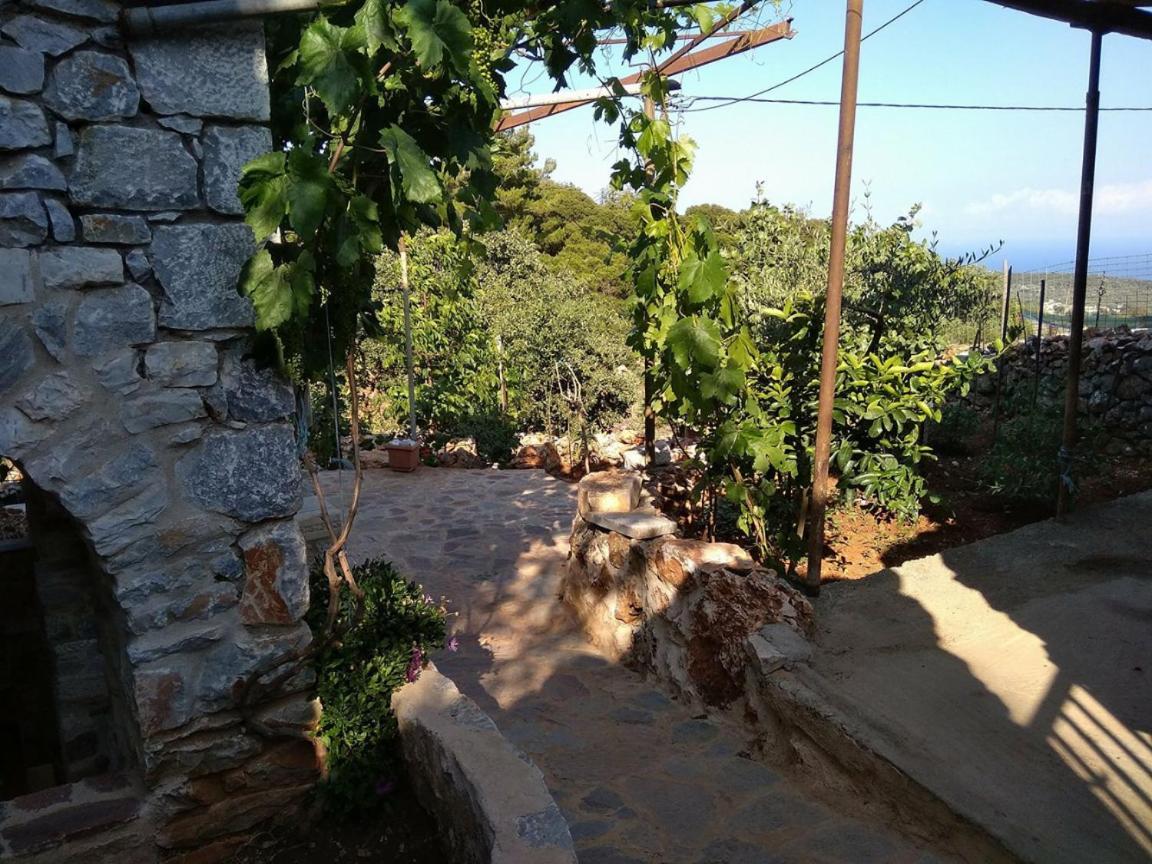 Find Your Peace In A Traditional Country House!! Lagia Bagian luar foto