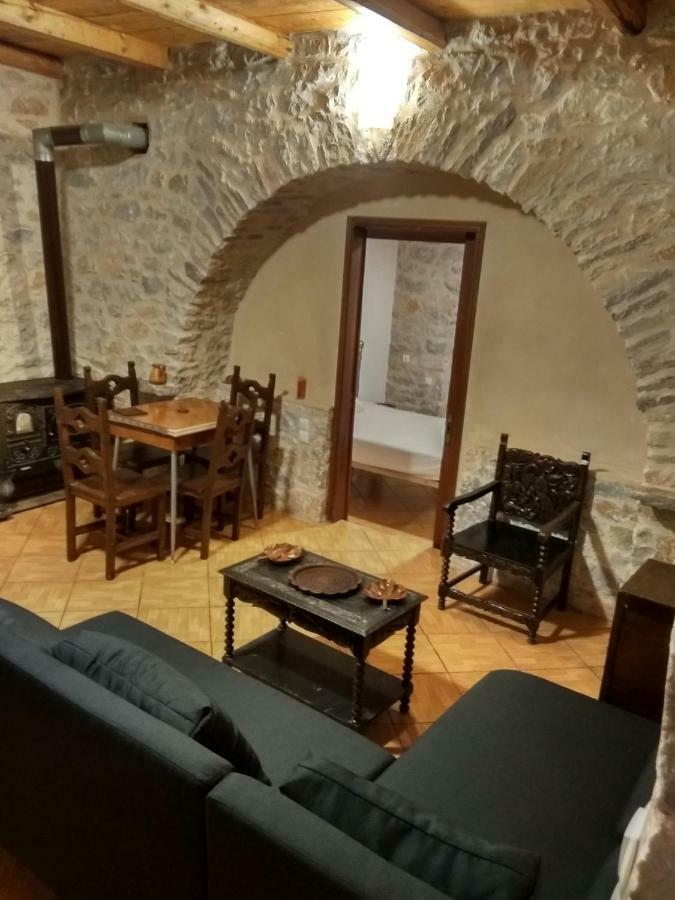 Find Your Peace In A Traditional Country House!! Lagia Bagian luar foto